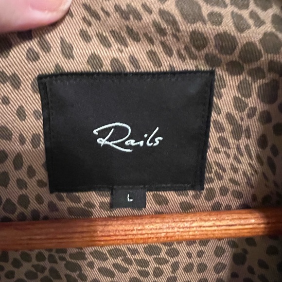 Rails Tennessee Jacket in Tawny Spots | L - Picture 5 of 11